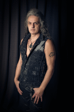 Bild Quelle Promofoto ueber Rock Of Angels Records